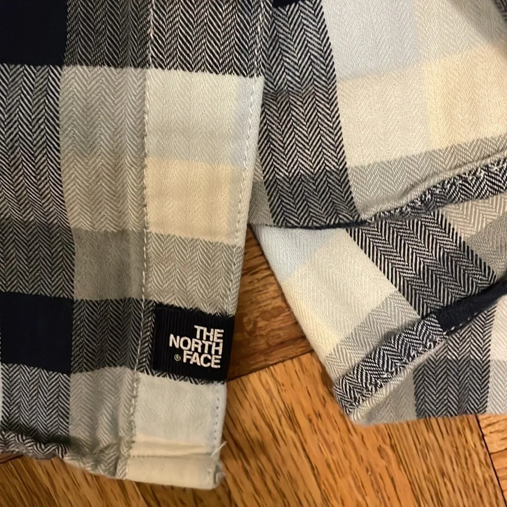 EUC The North Face blue plaid cotton shirt
